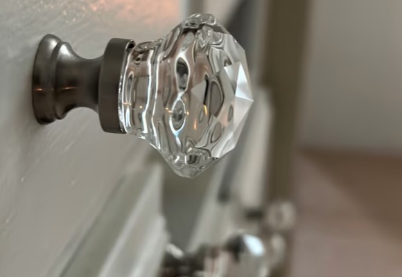 Emtek 86012 1 1/4" Diamond Crystal Knob